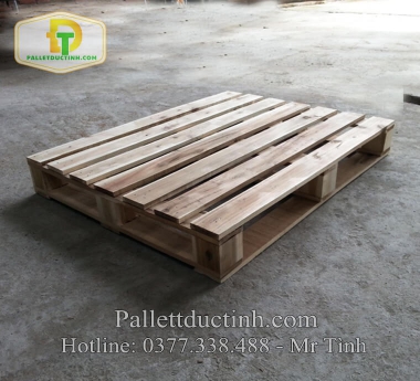 Pallet gỗ 4 hướng nâng tải trọng 2.5 tấn - Pallet Gỗ Đức Tình - Công Ty TNHH SX - TM DV Pallet Đức Tình